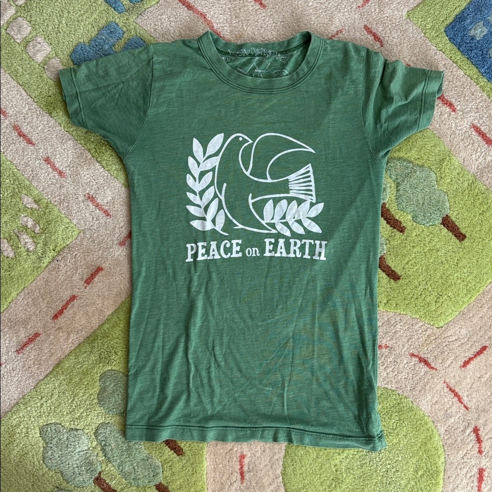 2000 urban outfitters t shirt - peace on earth graphic, size small